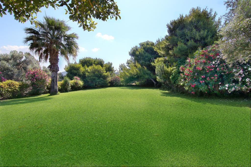 Vouliagmeni Villa Athens Exterior photo